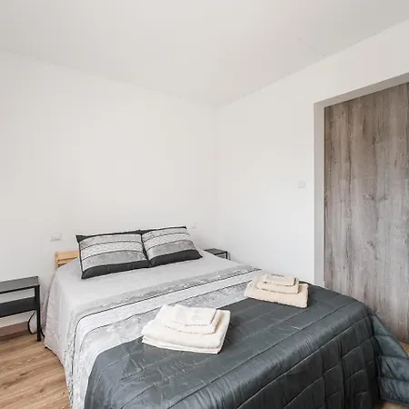 Retro-modern Retreat In *