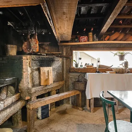 Holiday home Retro-modern Retreat In