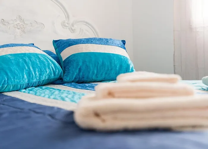 Retro-modern Retreat In