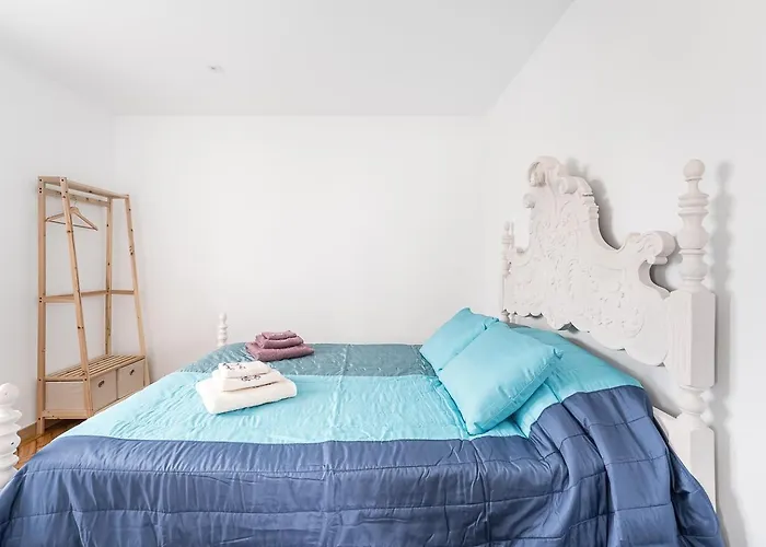 Retro-modern Retreat In *