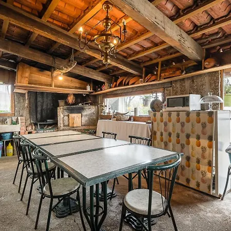 Retro-modern Retreat In Guest house Esposende