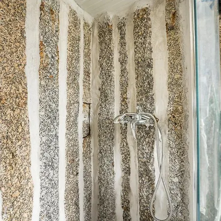 Retro-modern Retreat In Prázdninový dům *