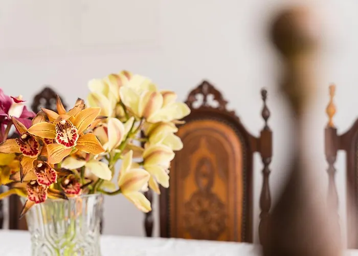 Retro-modern Retreat In Feriehus